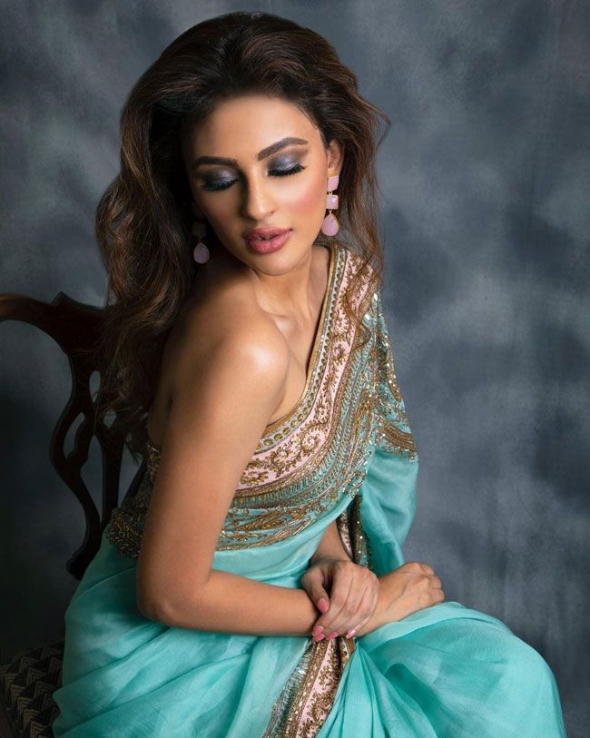 Staggering Poses Of Seerat Kapoor